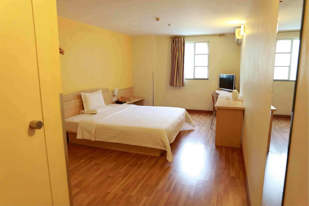 7Days Inn Sanqiao Hou Ba Guiyang (Guizhou) Quarto foto